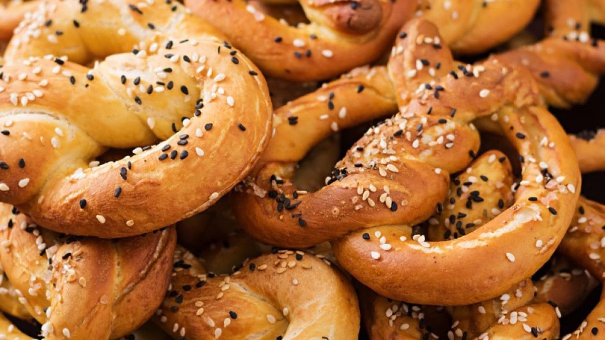 Así se descubrió el pretzel, el dulce de la realeza - El Periódico  Extremadura