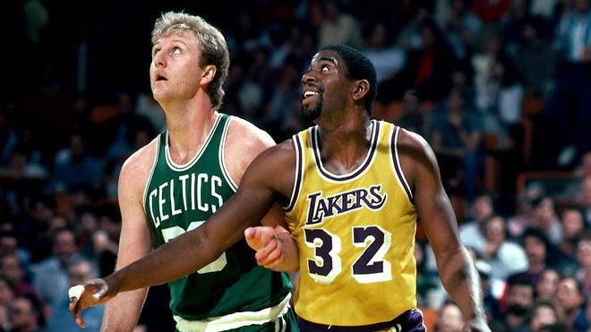 Larry Bird (Celtics) y Magic Jonhson (Lakers.