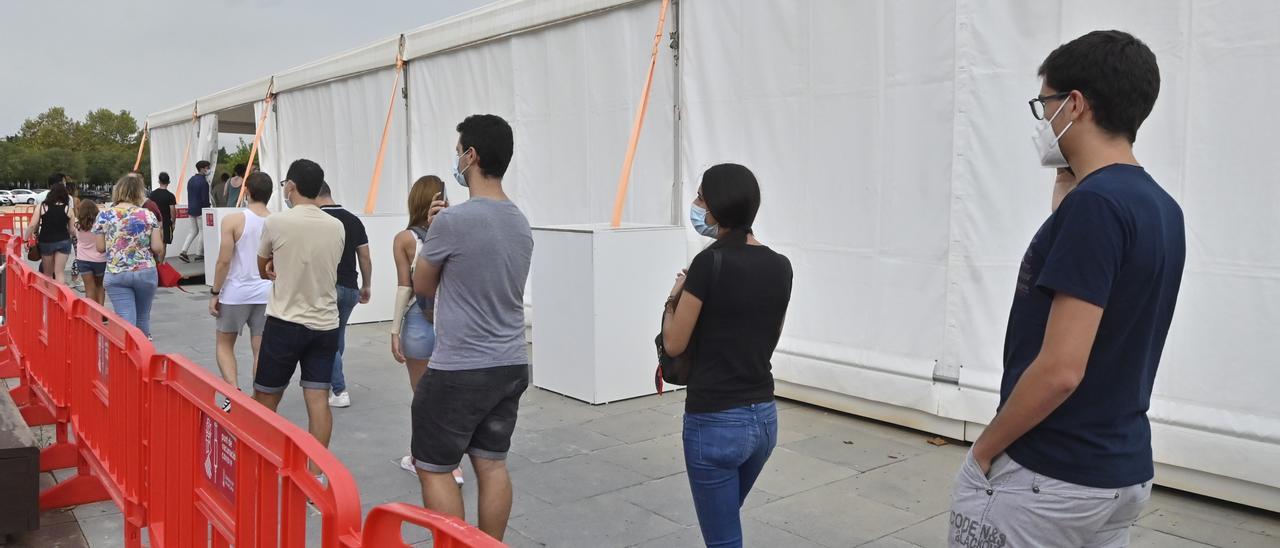 Vacunación de jóvenes en el Auditorio de Castelló, en el pasado mes de agosto.