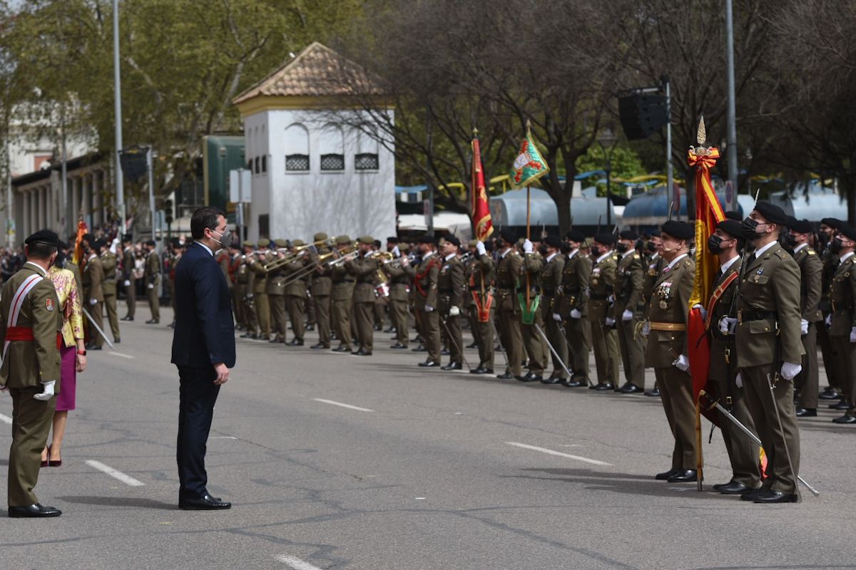 Más de 600 civiles juran bandera en Córdoba