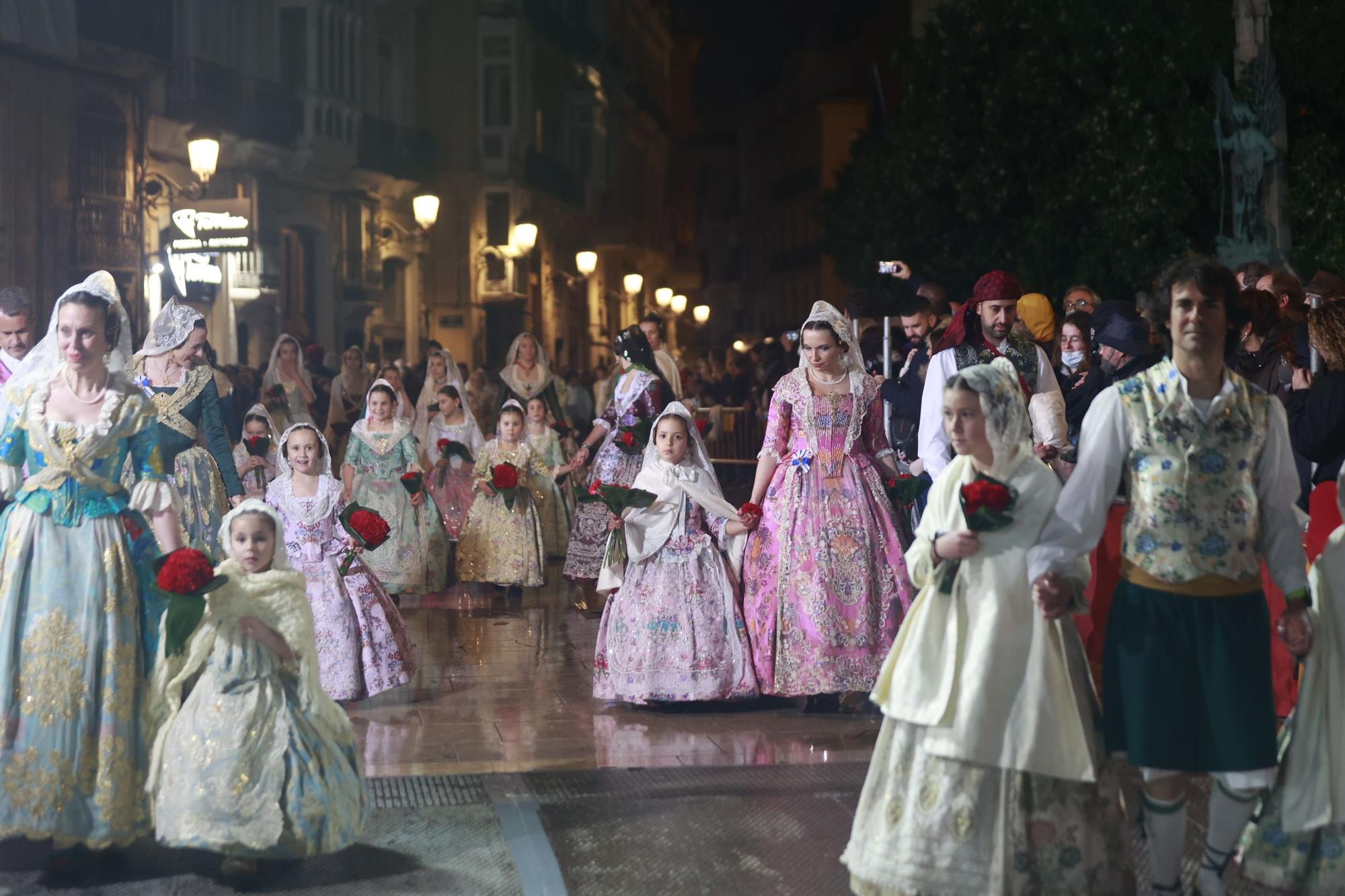 Búscate en la Ofrenda por la calle Quart (entre 22.00 y 23.00 horas)