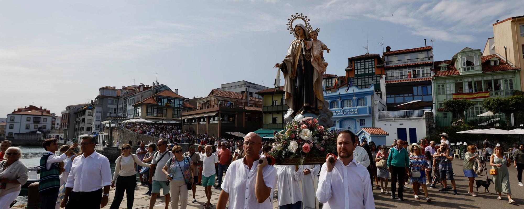 En imágenes| El Carmen retumba en Asturias