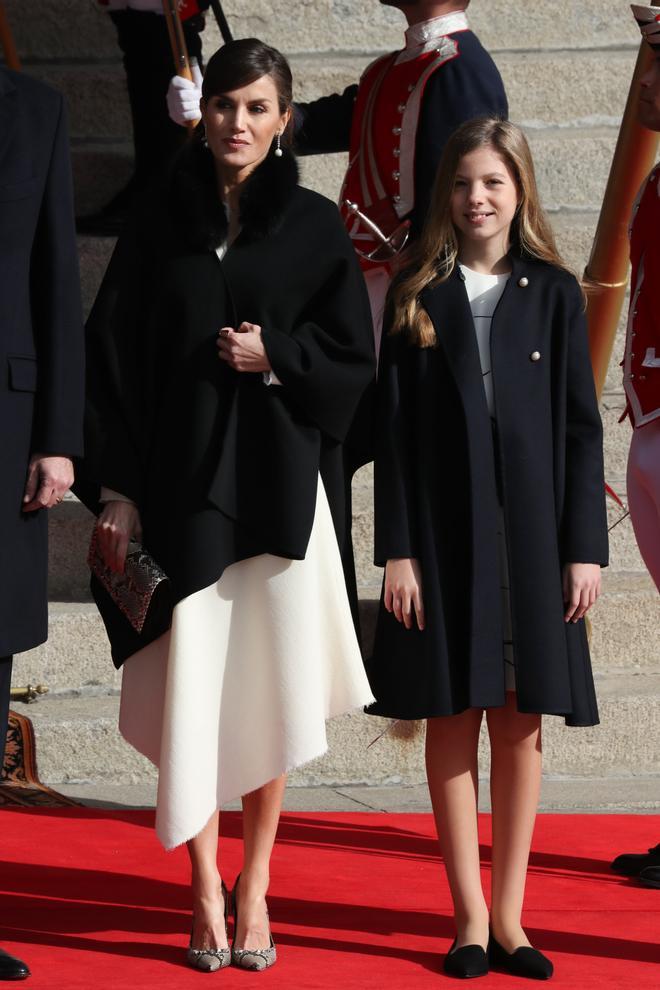 La reina Letizia y la infanta Sofía en la apertura de la Legislatura de 2020