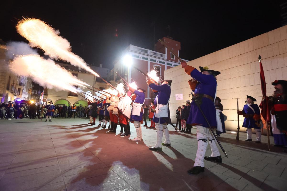 Fotos de la marcha cívica y el congreso de recreación histórica en Vila-real
