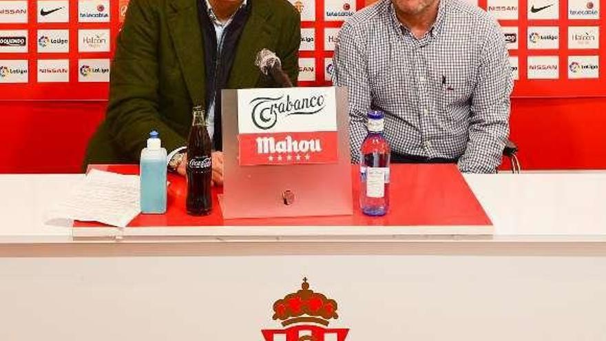 Antonio Maestro y Gonzalo Revuelta, médicos del Sporting.