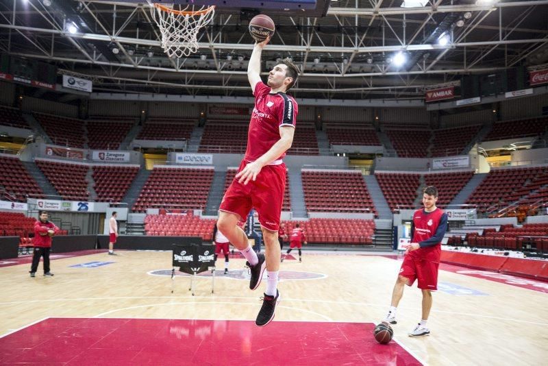 Entrenamiento a puerta abierta del Tecnyconta Zaragoza