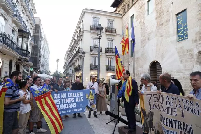 Acto de juristes valencians por el 750 aniversario de la muerte de Jaume I