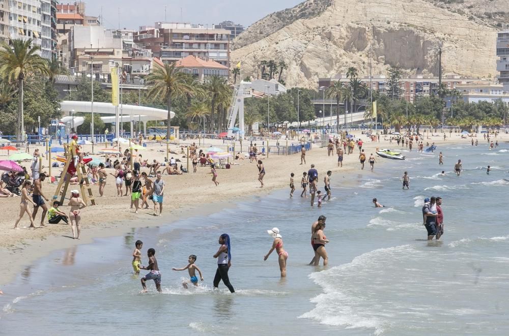 Primer fin de semana de playas abiertas al baño