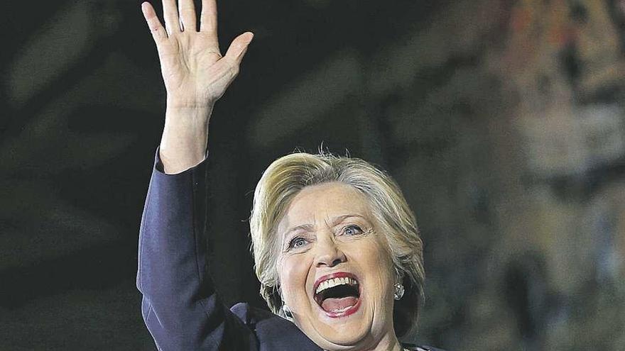 Hillary Clinton, ayer, en un acto de campaña en Pittsburgh (Pensilvania). // Reuters