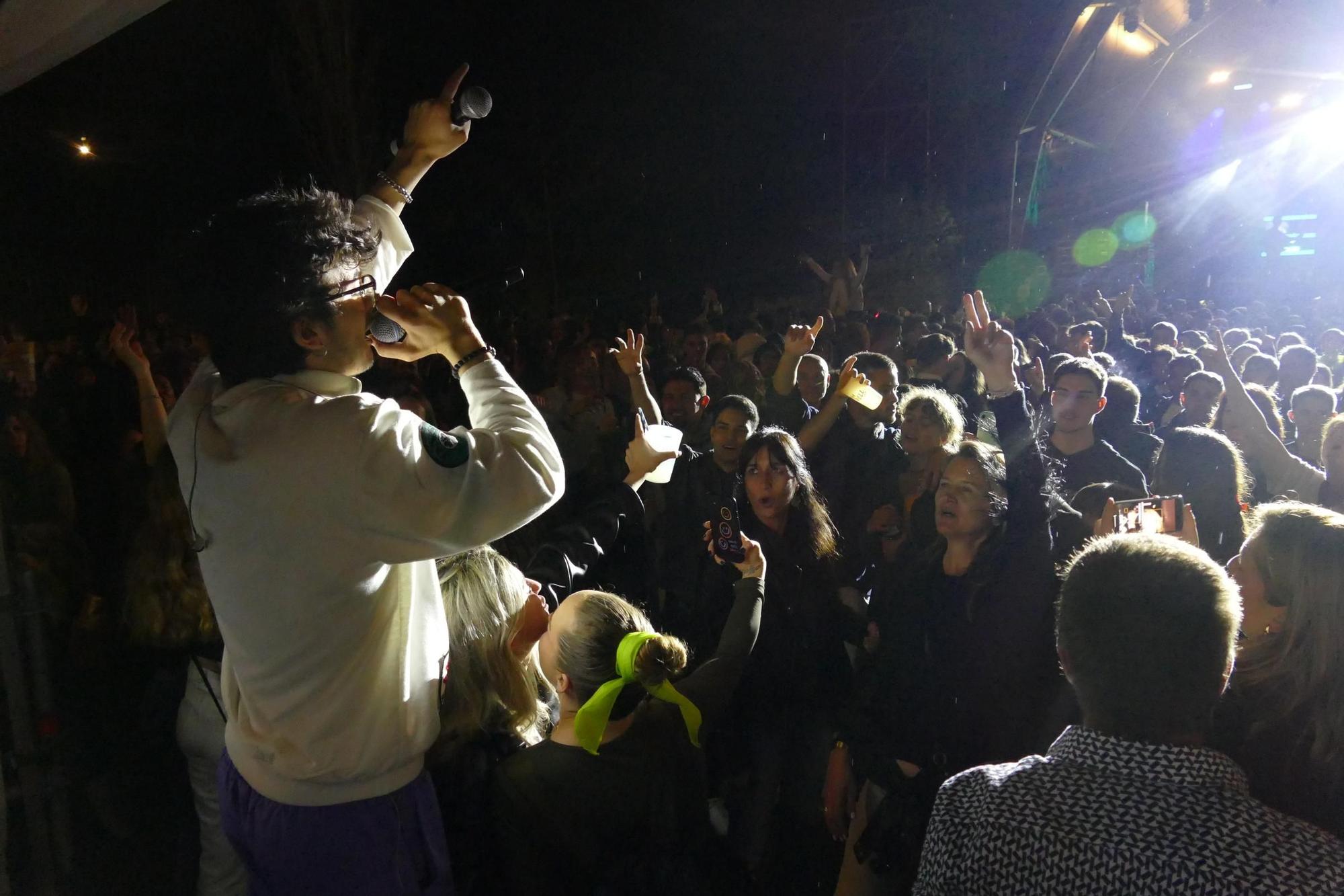 El Pony Pisador i Banda Neón assalten l'escenari del Rampell