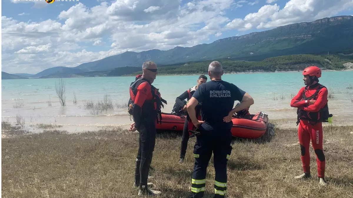 Muere ahogado un hombre en el embalse de Yesa (Zaragoza) mientras practicaba paddle surf