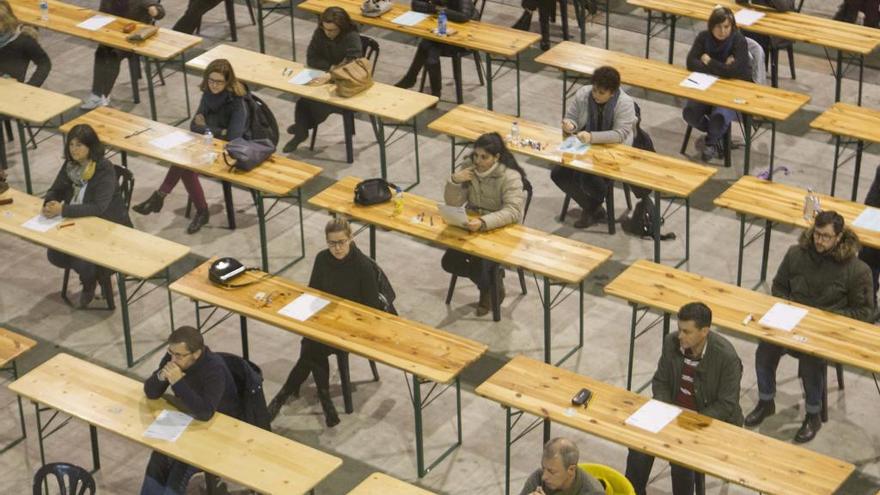 Oposiciones en Galicia. // Bernabé / Ana Agra