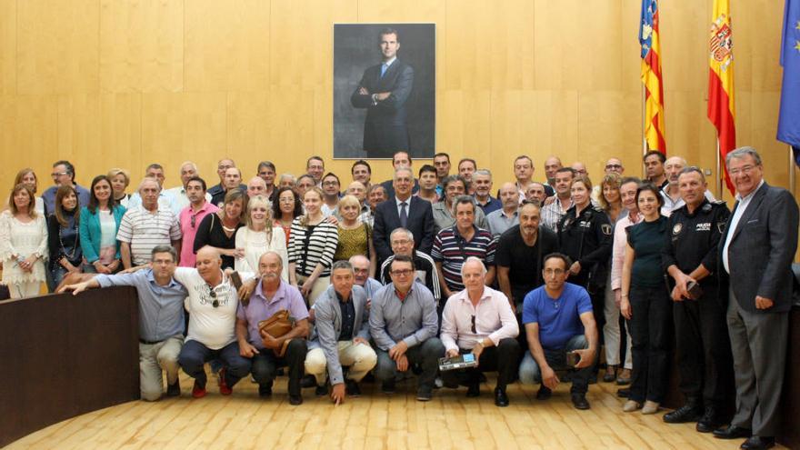 Foto de familia del acto de Santa Rita en el Ayuntamiento de Benidorm