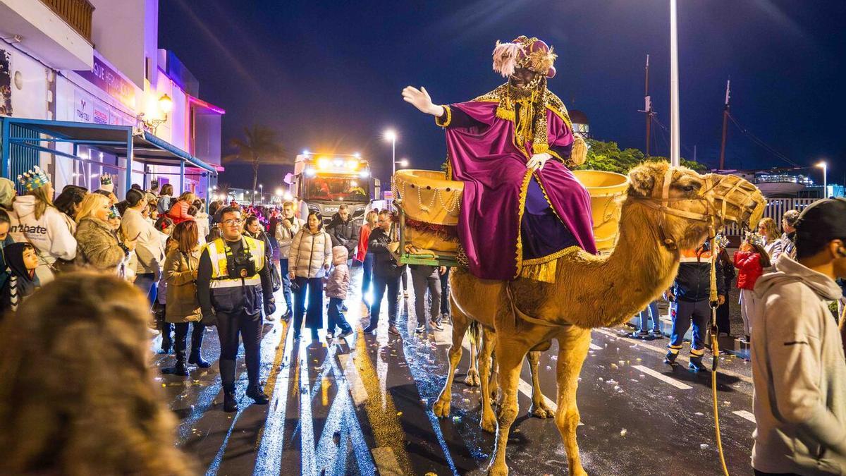 Así fue la Cabalgata de Reyes en Arrecife 2026