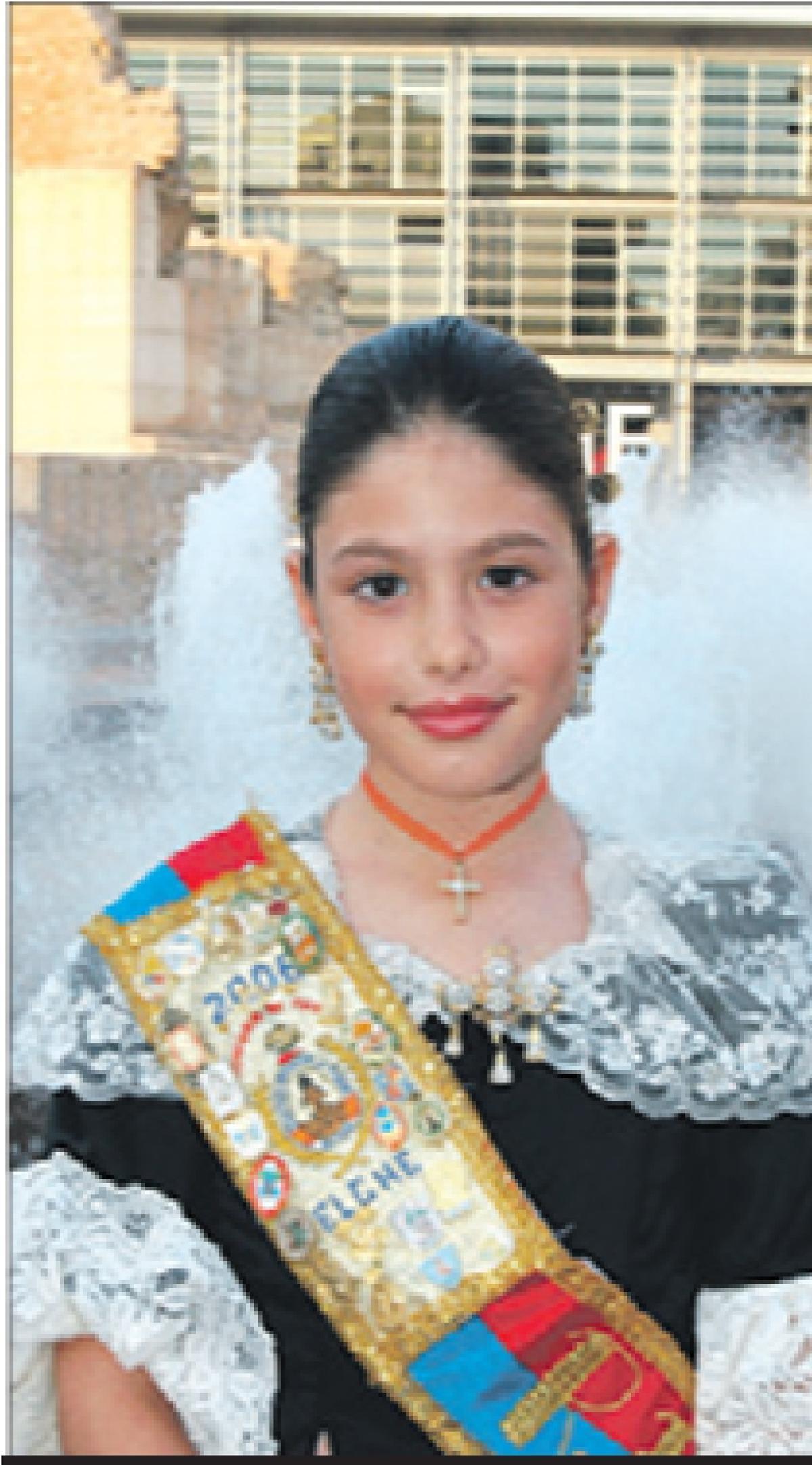 Sara Fructuoso como dama infantil en 2008