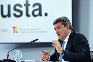El ministro de Inclusión, Seguridad Social y Migraciones, José Luis Escrivá, tras una reunión del Consejo de Ministros.