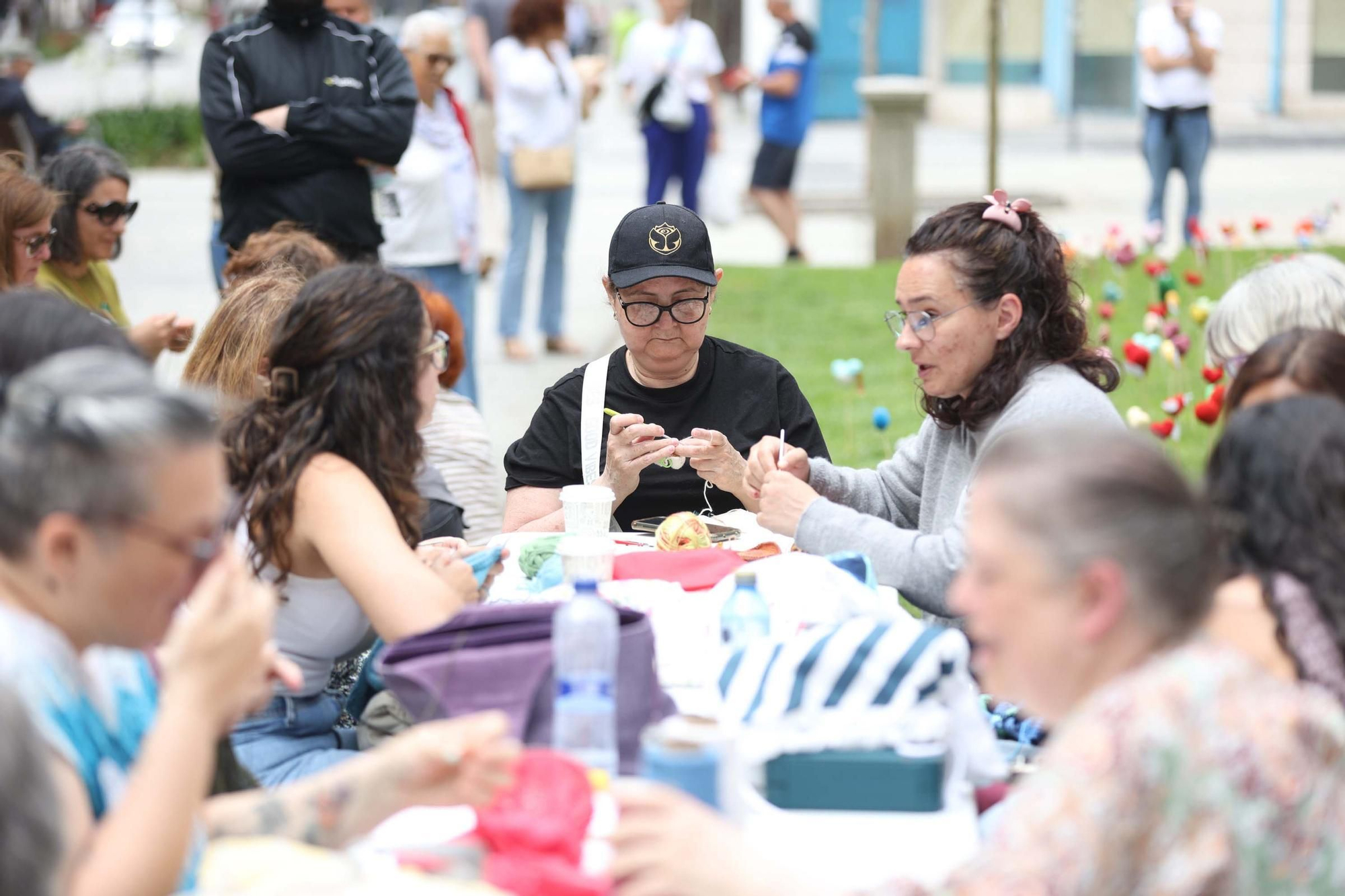 En A Coruña, tejer no es «cosa de abuelas»