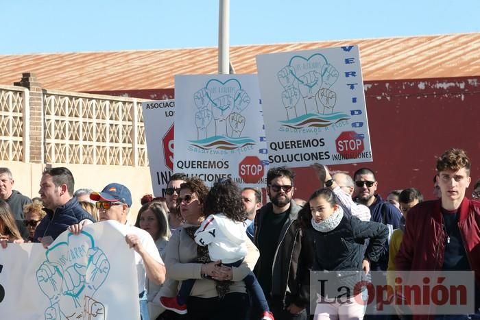 Los Alcázares se echa a la calle para exigir soluciones a las inundaciones