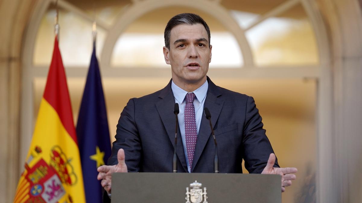 El presidente del Gobierno, Pedro Sánchez, durante una declaración institucional en el Palacio de la Moncloa