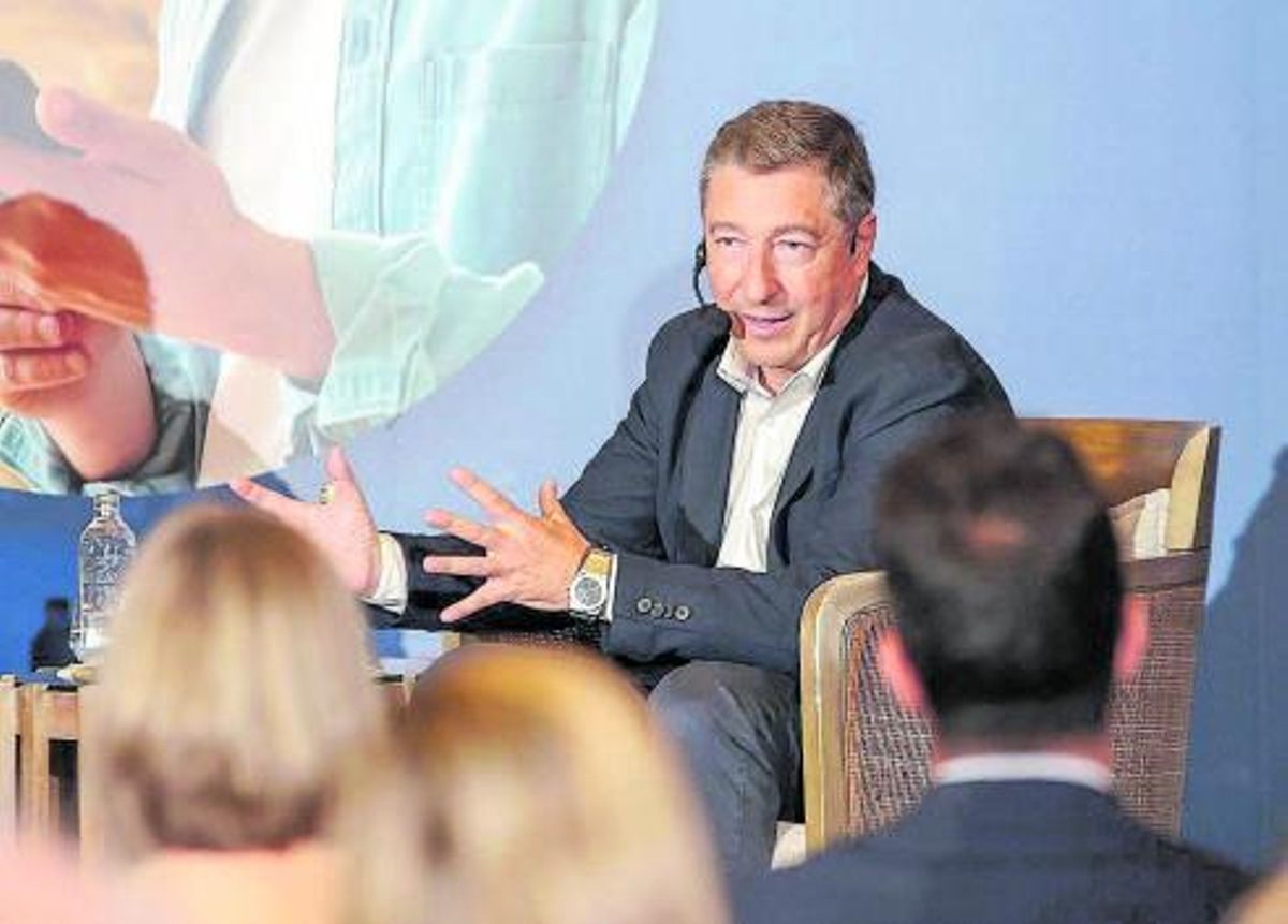 El chef Joan Roca, en un momento de su intervención en el evento. mauricio del pozo / acfipress