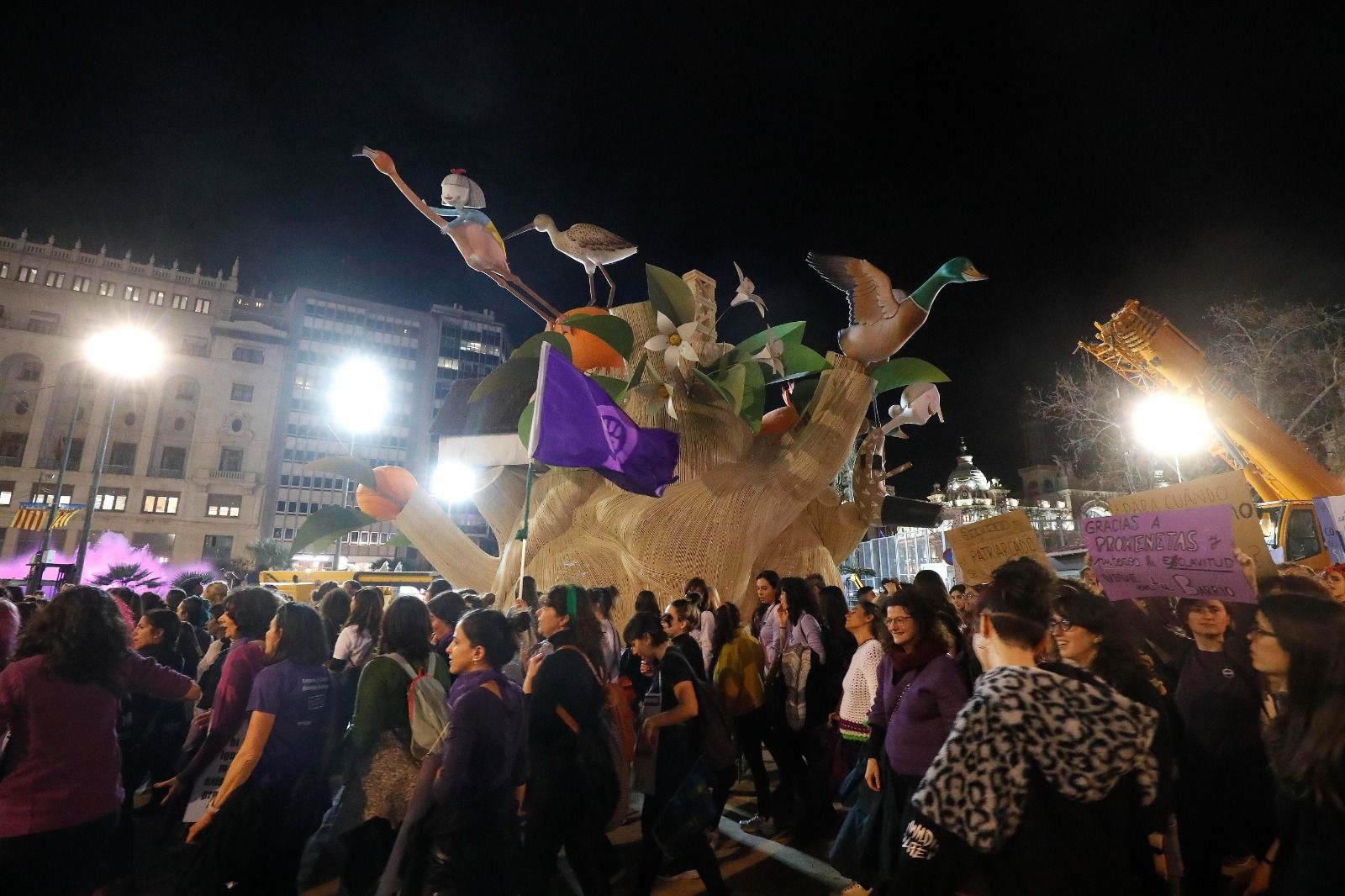 La manifestación de la Coordinadora Feminista de València para celebrar el 8 M