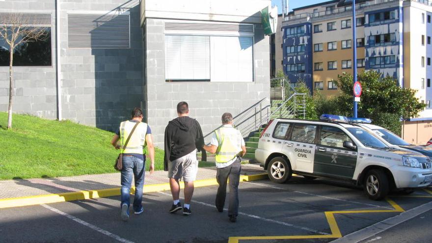 Detenido por robar en O Burgo