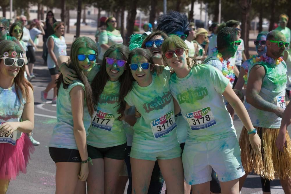 La primera edición de «FestiRun» combina deporte y diversión en una carrera que logró reunir a multitud de personas