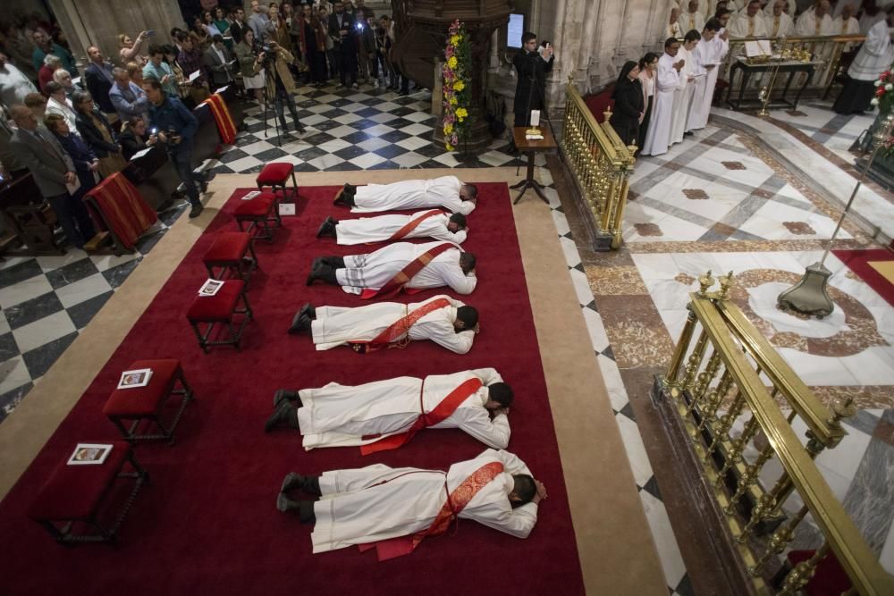 Ordenación de nuevos sacerdotes en la Catedral