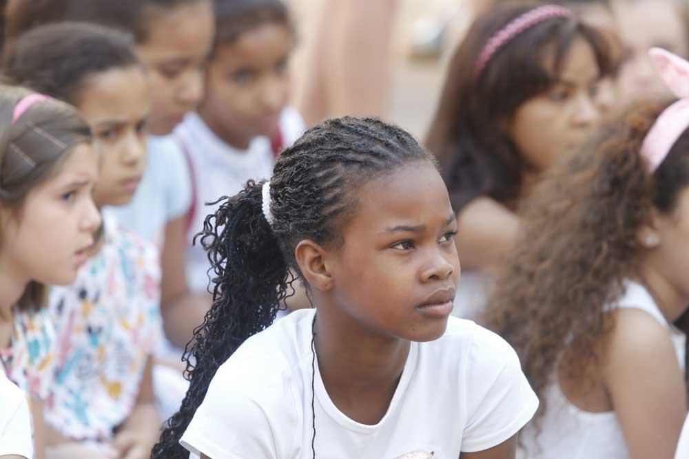 Bienvenida a los niños saharauis