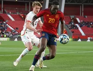 Francés, sin minutos en la victoria de la sub-21 en Almería