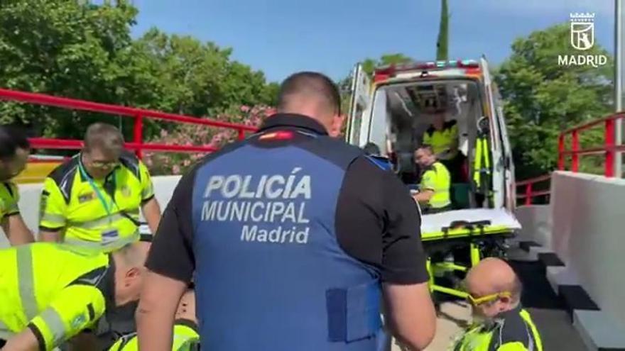 Un hombre de 60 años, grave tras ser atropellado en un accidente laboral en un aparcamiento de Moratalaz