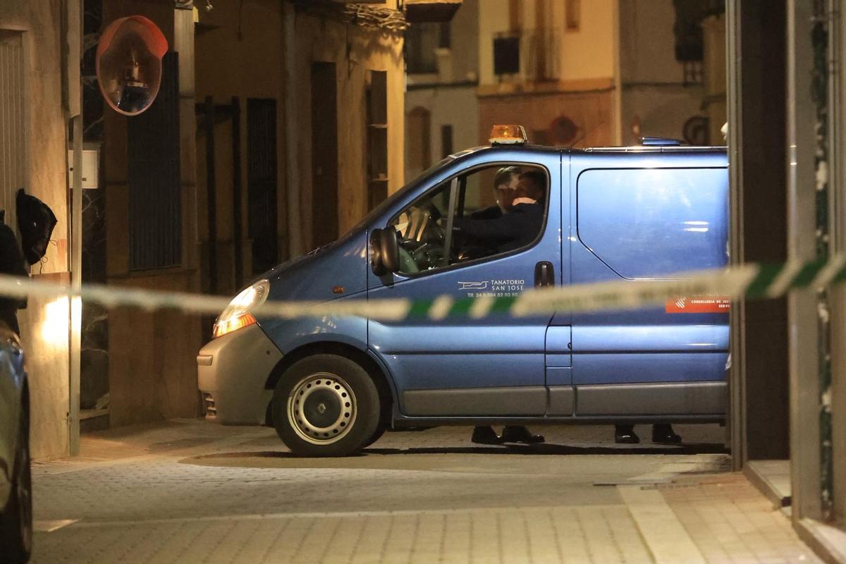 Galería de imágenes: Encuentran degolladas en su domicilio de Xilxes a una mujer y a su hija de 12 años