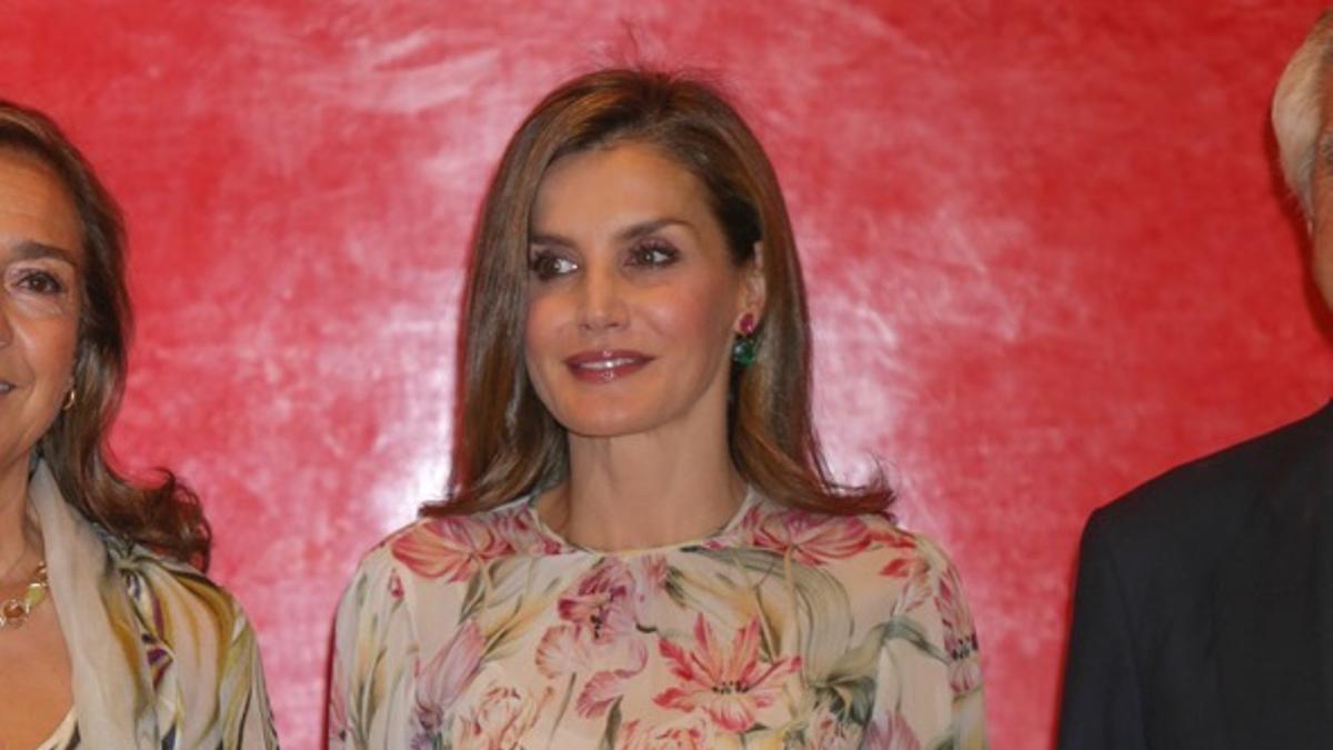 Letizia Ortiz repite look de Zara en el Museo del Prado