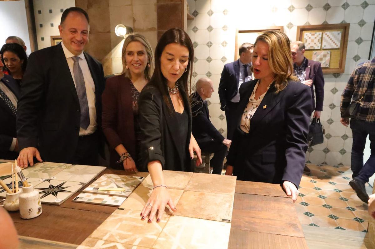 Galería de fotos: Las mejores imágenes de la primera jornada de la feria Cevisama en Valencia Galería de fotos: Las mejores imágenes de la primera jornada de la feria Cevisama en Valencia