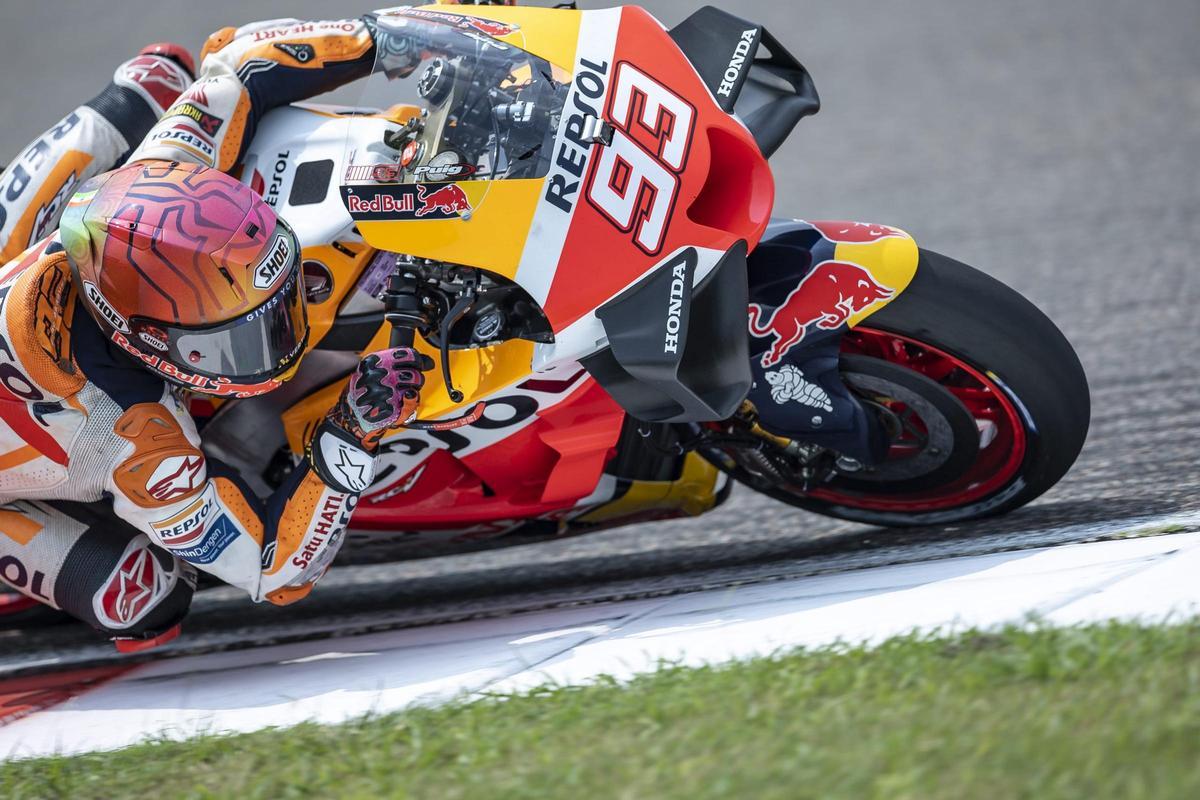 Marc Márquez no es feliz con su Honda.