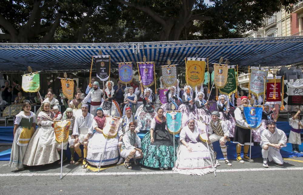 Hogueras 2019: El sábado festero arranca con el desfile de recogida de premios.