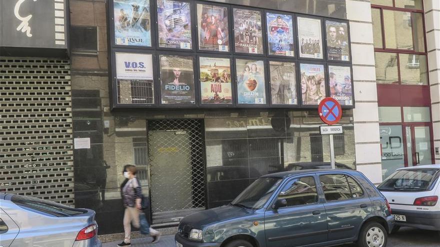 Los extremeños gastan y asisten al cine la mitad que la media nacional