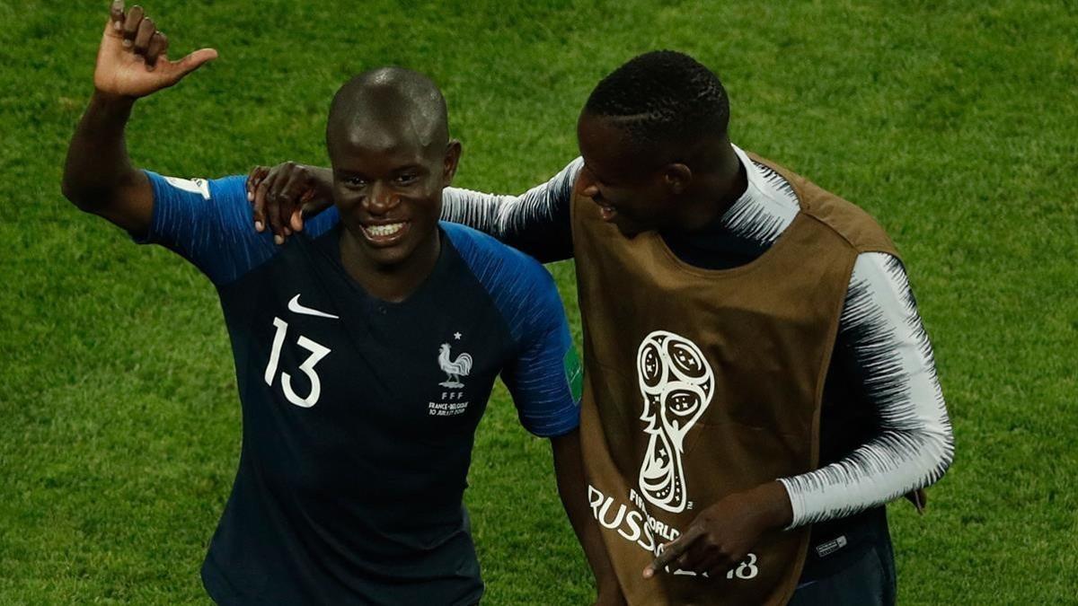 rpaniagua44246360 france s midfielder n golo kante  l  and france s defender b180711102833