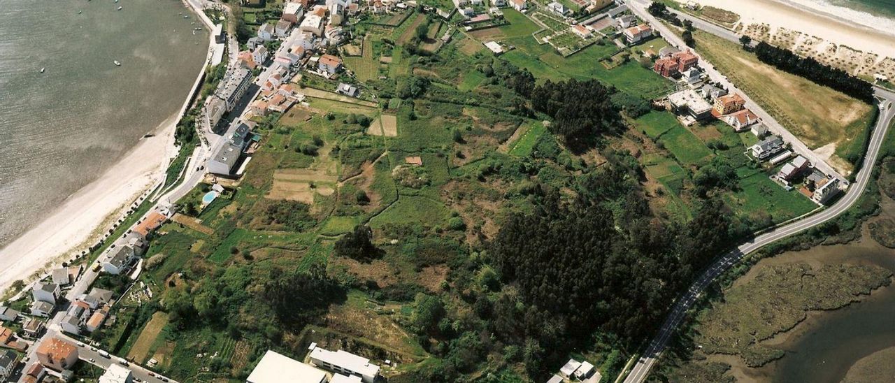 Vista de Monte Piñeiro, en el centro de Miño.   | // LA OPINIÓN