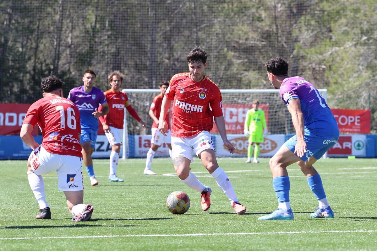 Las imágenes de la derrota de la SD Ibiza ante el Atlético Baleares