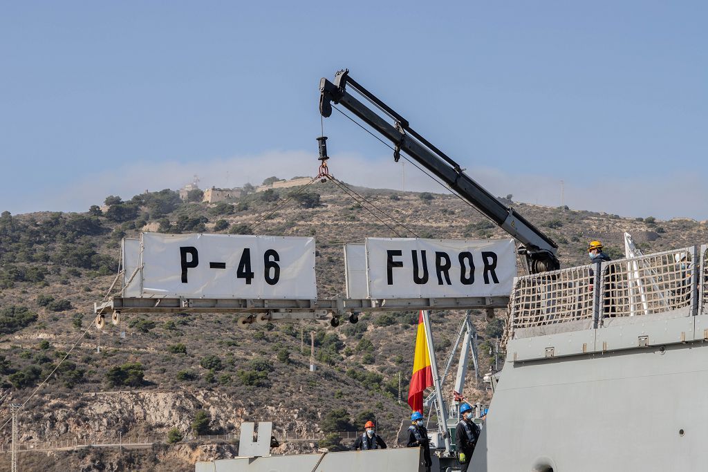 Marineros del "Furor" vuelven con sus familias a Cartagena tras cuatro meses de lucha contra la piratería