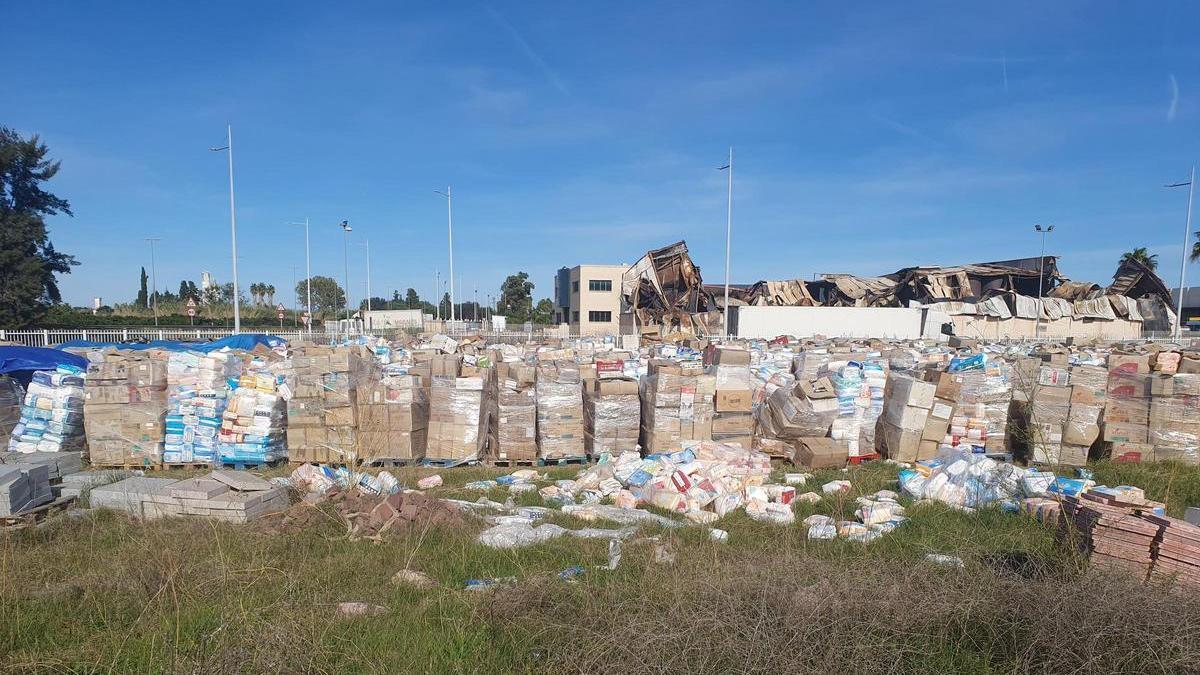 Material acumulado que ha provocado la denuncia del PSOE.