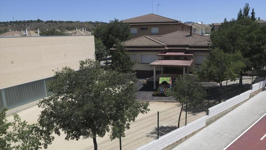 Educación pondrá a punto ocho colegios de Cáceres durante este verano