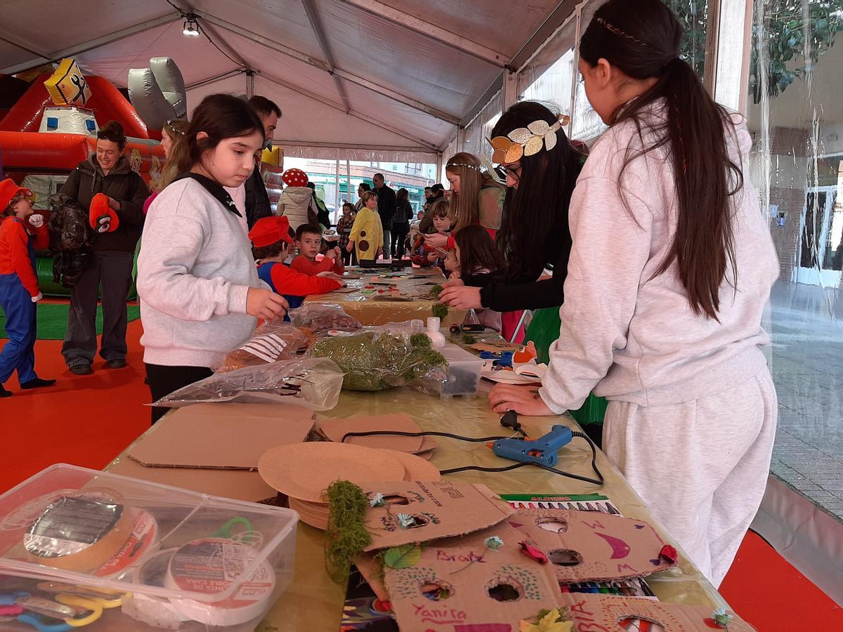 Los niños de Llanera inauguran el Antroxu por todo lo alto: el primer día de actividades, en imágenes