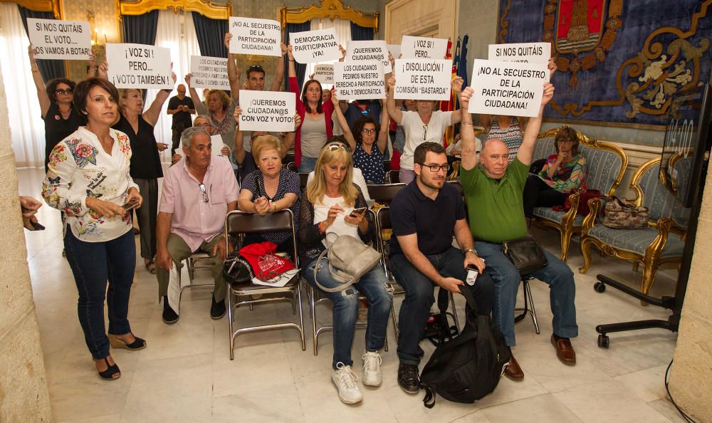 El pleno tumba el Catálogo de Protecciones de Pavón