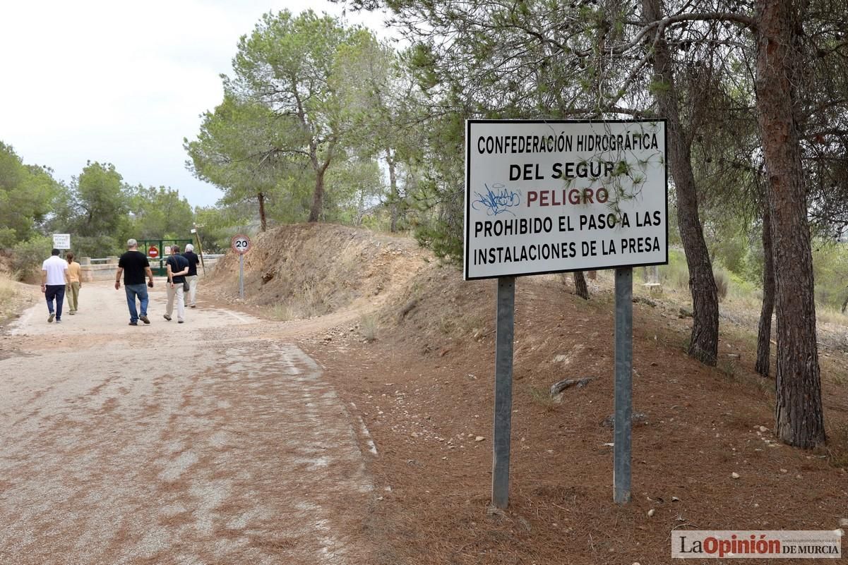 Obras de rehabilitación de la Casa del Agua junto al embalse de Santomera.
