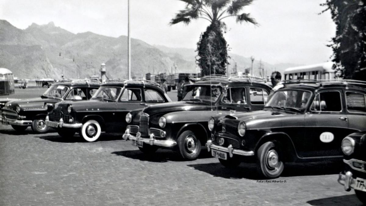 Un turismo, en el año 1950.