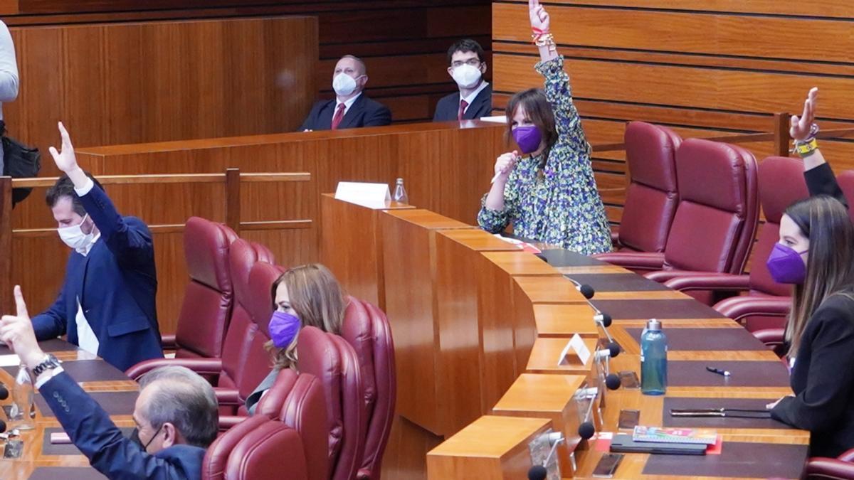 Pleno de las Cortes de Castilla y León ayer.