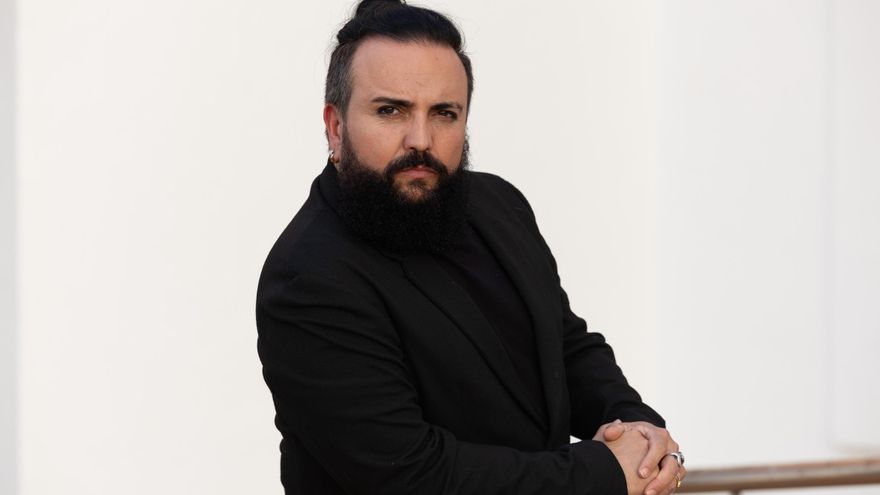 El cineasta  Rafael Robles: «No hay que olvidar que el turismo ha permitido el desarrollo de España»