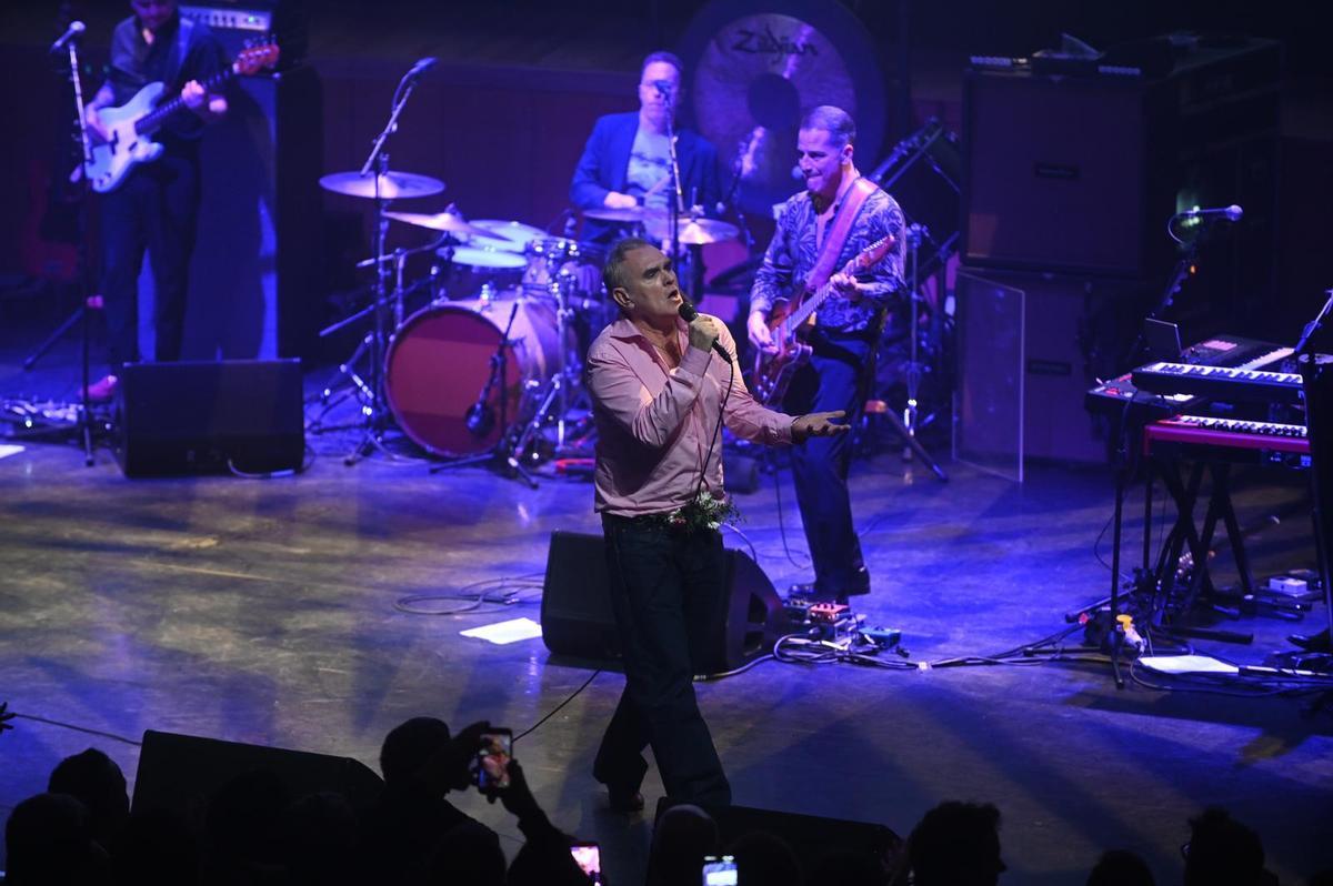 EN IMÁGENES | Concierto de Morrissey en la sala Mozart del Auditorio de Zaragoza